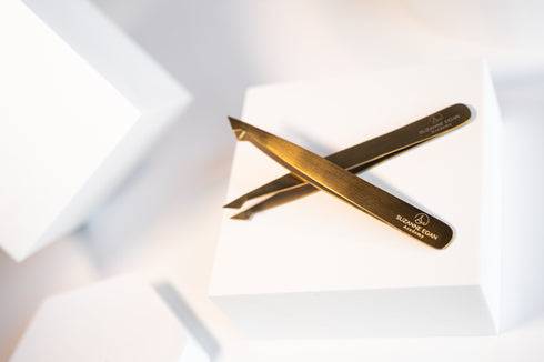 Gold-Slanted-Tweezer